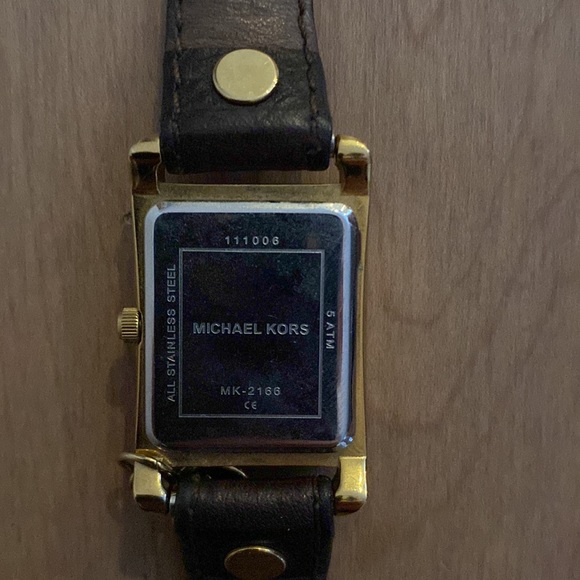 Michael Kors Charm Leather Watch - Picture 5 of 5